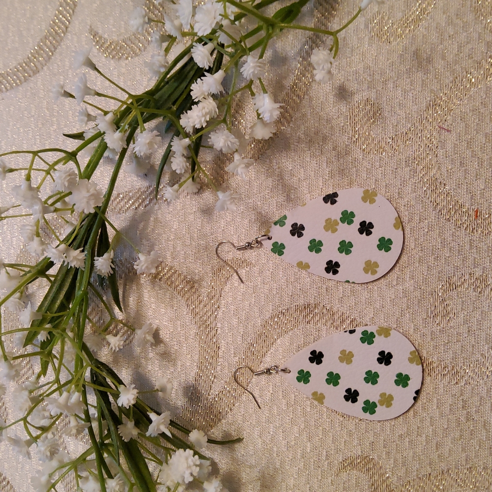 Green Multi Earrings - Picture 2 of 3